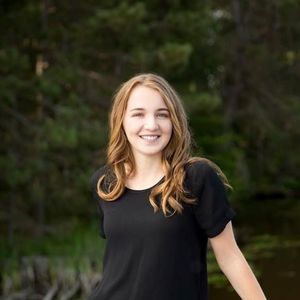 Meet your Posher, Carolyn